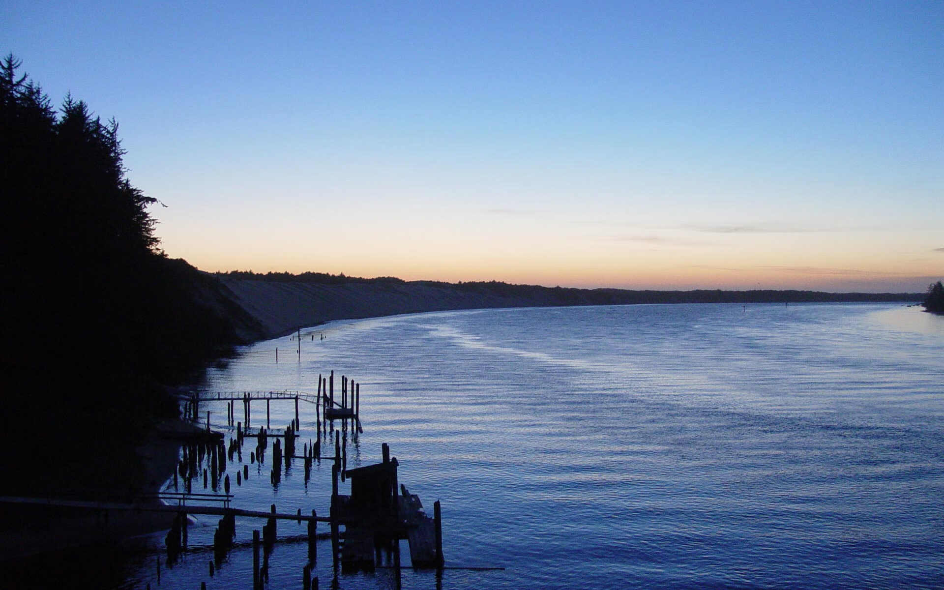 东亚杯国家队战平 技术体系受热议,东亚杯冠军
